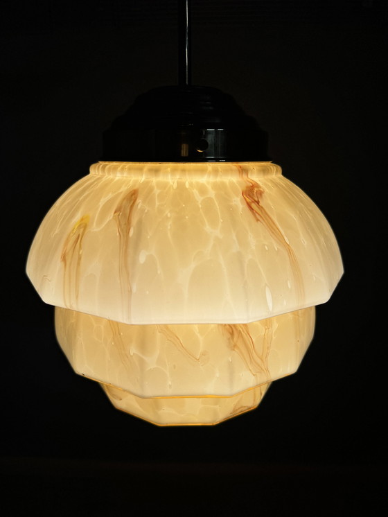 Image 1 of Lampe pendante marbrée de style Art Decor