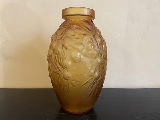 Image 1 of Vase Art Déco 1930 Couleur Ambre Français