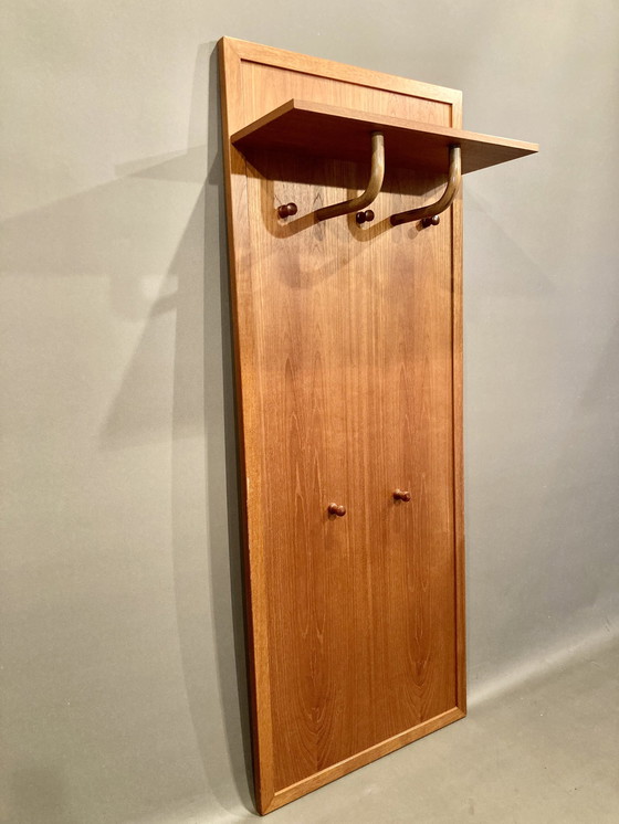 Image 1 of Grand Vestiaire Suspendu Design Scandinave 1960.