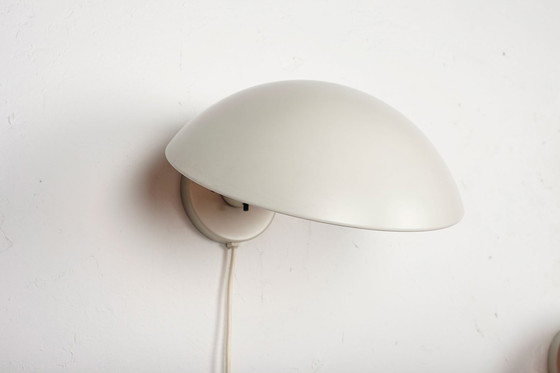 Image 1 of Ensemble de deux lampes murales "P Hat" conçues par Poul Henningsen pour Louis Poulsen, Danemark, années 1960.