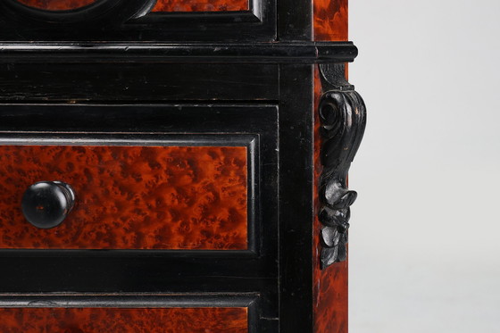 Image 1 of Rare commode française ancienne en bois, placage de loupe et marbre, vers 1850