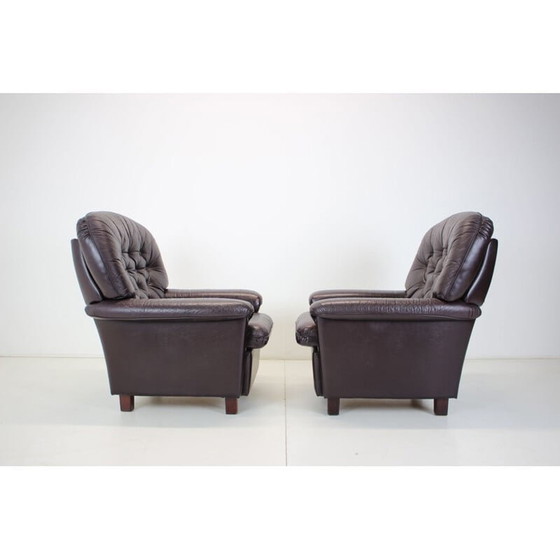 Image 1 of Paire de fauteuils vintage en bois et cuir, Finlande 1980