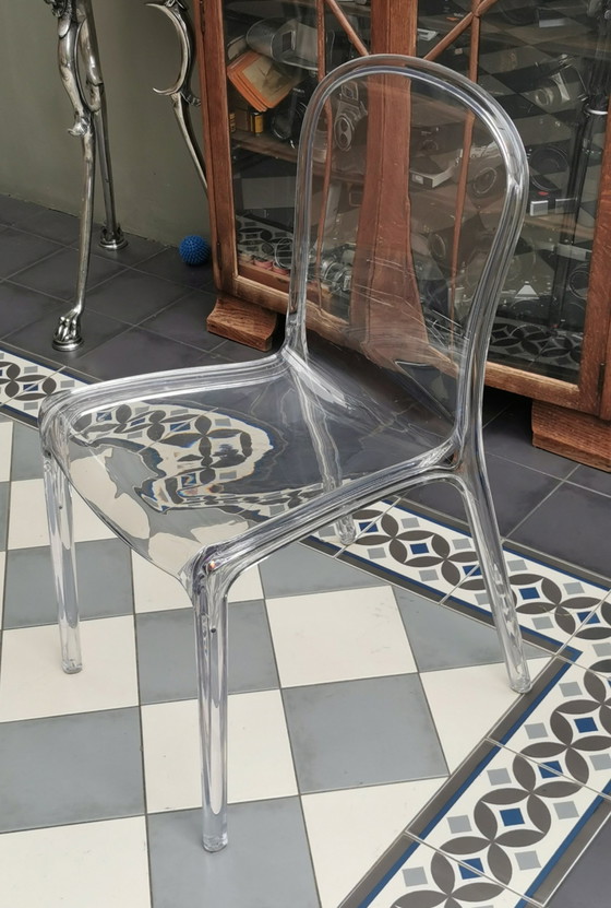 Image 1 of Quatre pièces Victoria Ghost Chair