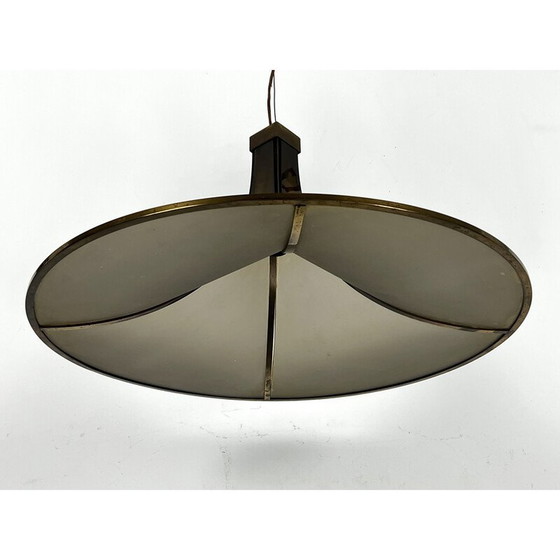 Image 1 of Lustre pagode vintage en laiton et verre bombé, 1960