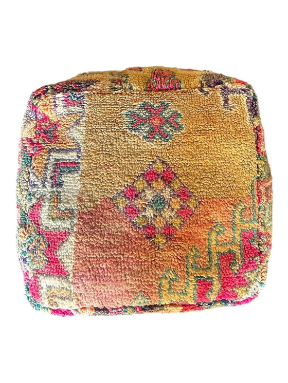 Image 1 of Coussin de sol marocain en laine rose 60 x 60 x 25 cm