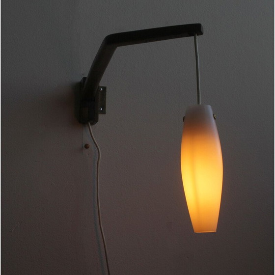 Image 1 of Lampe murale vintage pivotante boomerang, Scandinave 1960s
