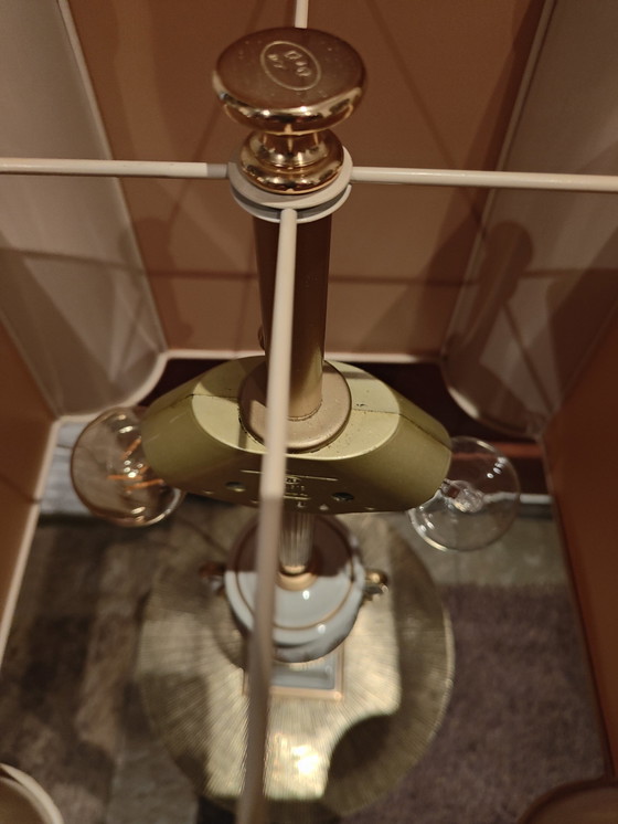 Image 1 of Elégante lampe de table Mangani en forme d'urne grecque avec abat-jour d'origine