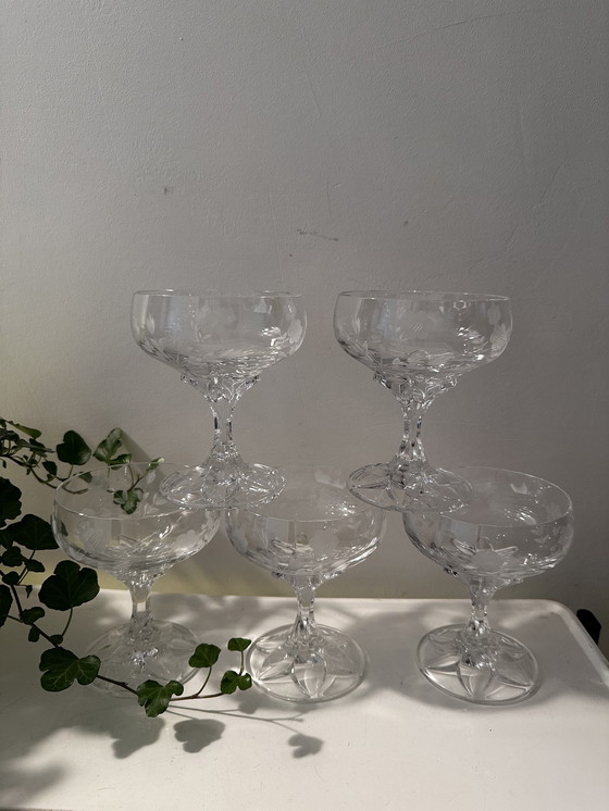 Image 1 of 5 verres coupés en cristal 60s