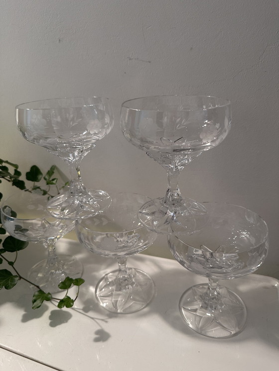 Image 1 of 5 verres coupés en cristal 60s