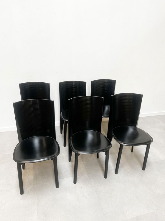 Image 1 of Ensemble de 6 chaises design postmodernes par Calligaris