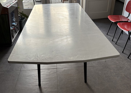 Table de salle à manger octogonale Friso Kramer Ahrend '60