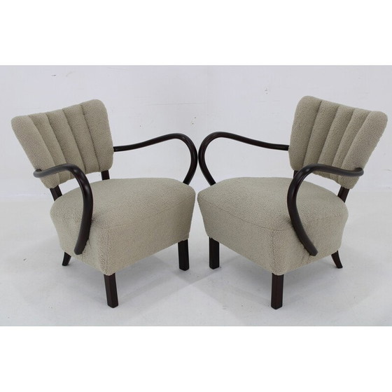 Image 1 of Paire de fauteuils vintage H-237 en bois et tissu Boucle par Jindrich Halabala, Tchécoslovaquie 1930