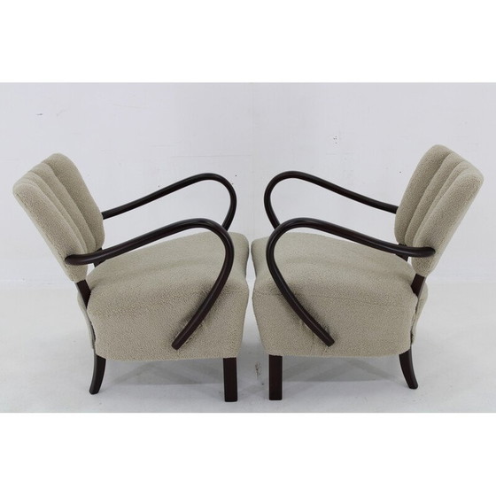 Image 1 of Paire de fauteuils vintage H-237 en bois et tissu Boucle par Jindrich Halabala, Tchécoslovaquie 1930
