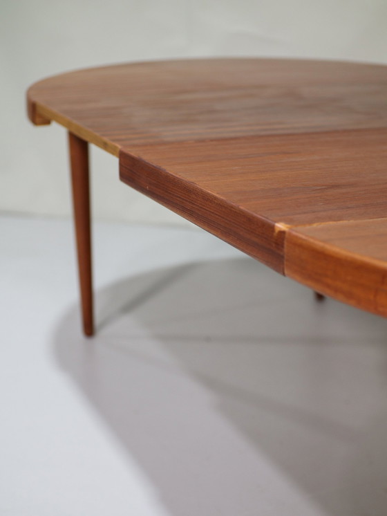 Image 1 of Table à manger ronde extensible danoise dans le style de Kai Kristiansen