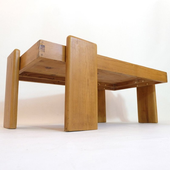 Image 1 of Table basse vintage en pin massif, 1970
