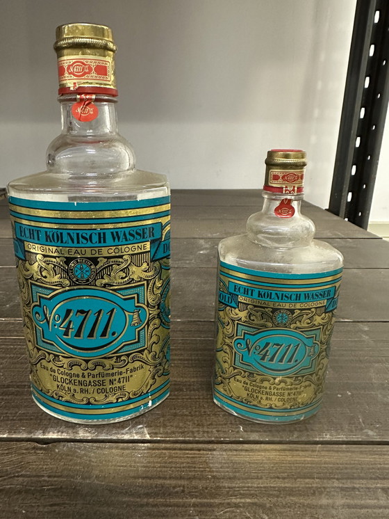 Image 1 of 2 Flacons Anciens Eau De Cologne “ 4711 “ 