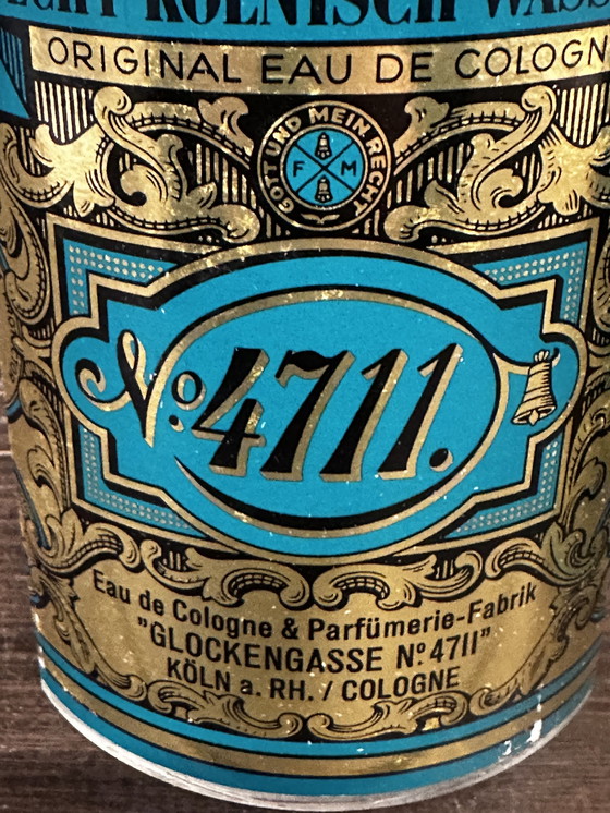Image 1 of 2 Flacons Anciens Eau De Cologne “ 4711 “ 