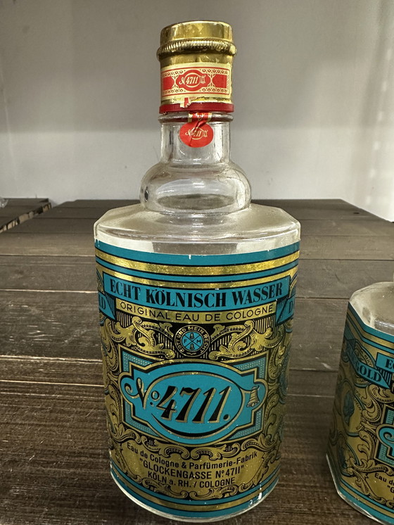 Image 1 of 2 Flacons Anciens Eau De Cologne “ 4711 “ 