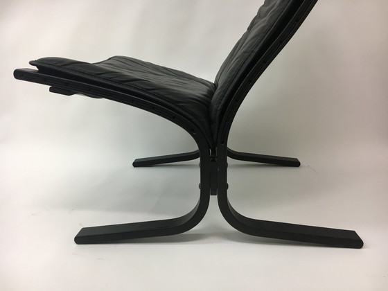 Image 1 of Chaise longue en cuir noir de style Mid Century par Ingmar Relling pour Westnofa, années 1970