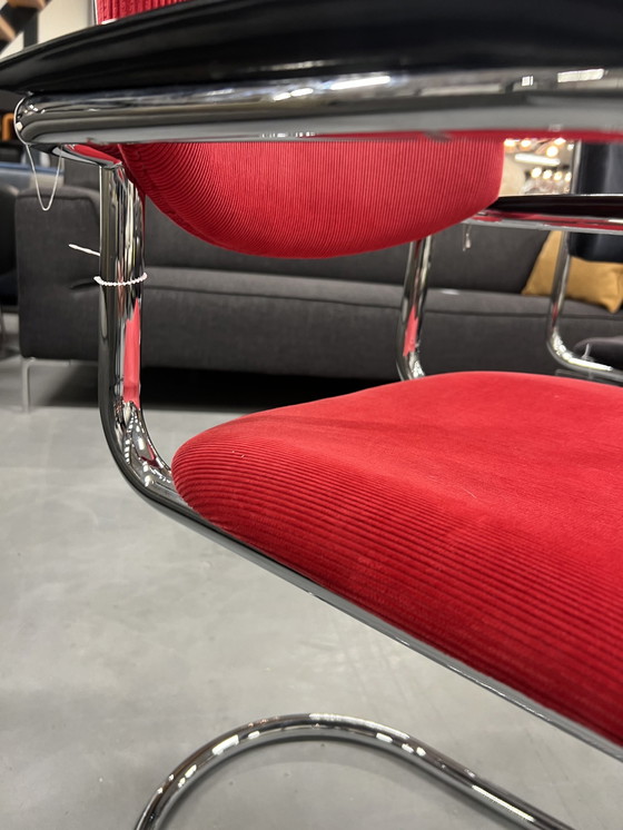 Image 1 of Gispen Today 1001 Chaise de salle à manger tissu côtelé rouge