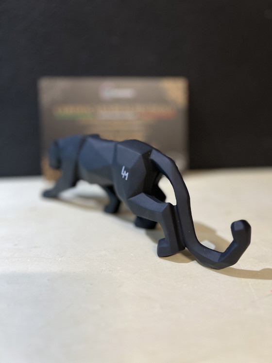 Image 1 of Sculpture d'art géométrique "Stealth Panther" Home Decore