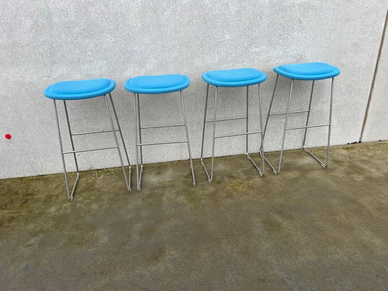 Image 1 of 4X Tabouret Cappellini Hi Pad Bleu