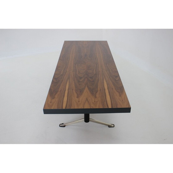 Image 1 of Table basse vintage en noyer, Tchécoslovaquie 1970