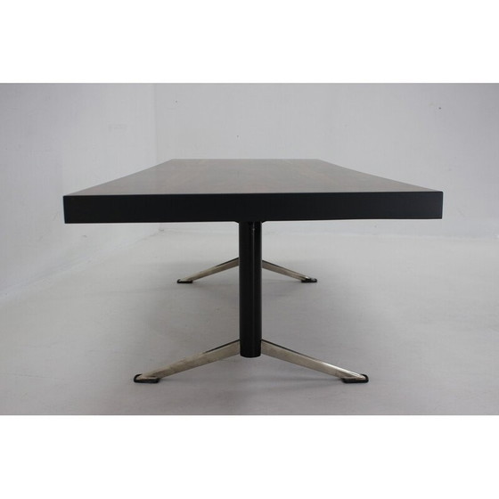 Image 1 of Table basse vintage en noyer, Tchécoslovaquie 1970