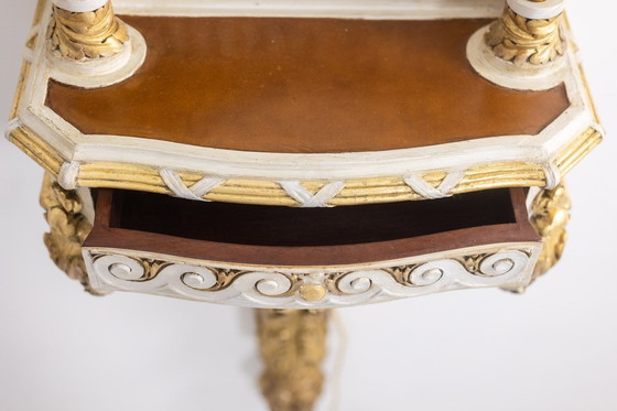 Image 1 of Console En Bois Doré Et Laqué De Style Louis Xvi. Circa 1900.