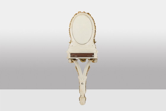 Image 1 of Console En Bois Doré Et Laqué De Style Louis Xvi. Circa 1900.