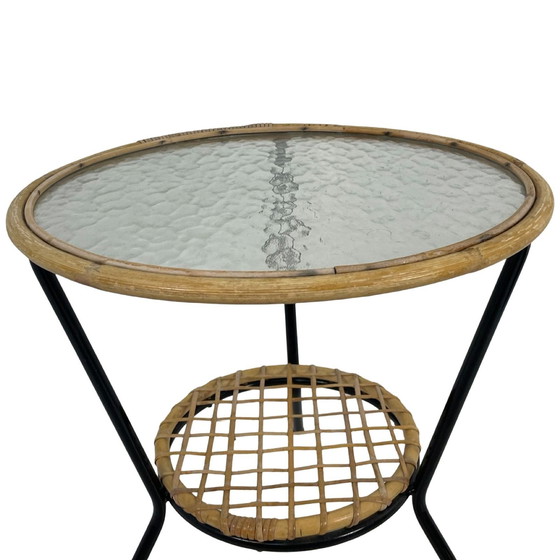 Image 1 of Rohe Noordwolde - Table d'appoint avec plateau en rotin / osier et verre