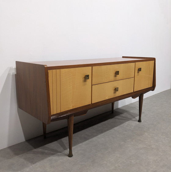 Image 1 of Buffet Mid Century, années 1960.