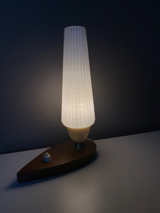 Image 1 of Lampe de table scandinave Mid Century