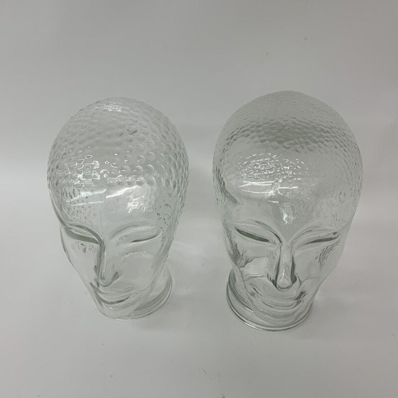 Image 1 of Paire de sculptures "têtes" en verre