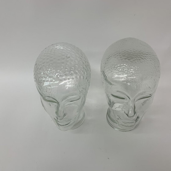 Image 1 of Paire de sculptures "têtes" en verre