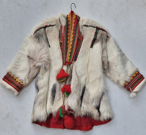 Rare veste d'enfant Laponie, peuple nomade Sami du Nord