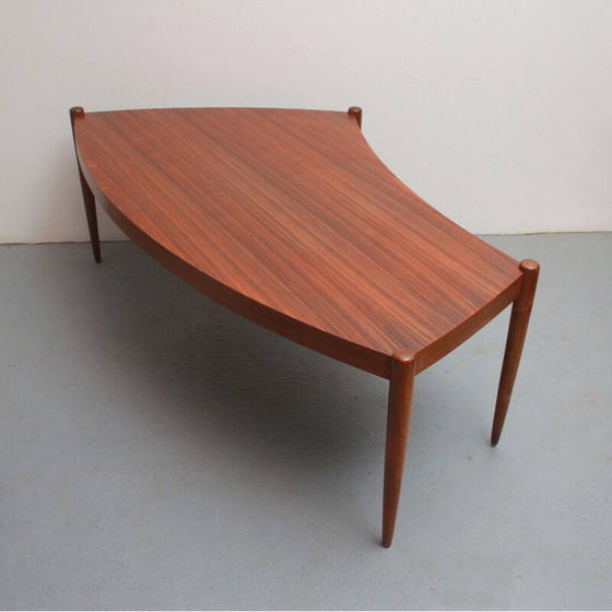 Image 1 of Table basse vintage en noyer courbé, 1960