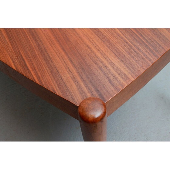 Image 1 of Table basse vintage en noyer courbé, 1960