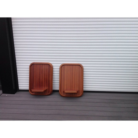 Image 1 of Paire d'étagères en bois massif avec tablette, Suède 1970