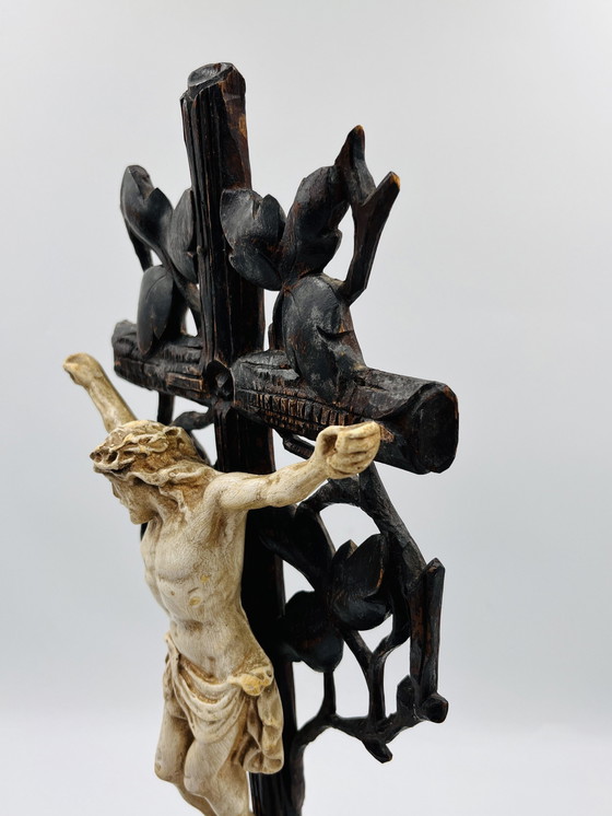 Image 1 of Crucifix Sur Pied En Bois 