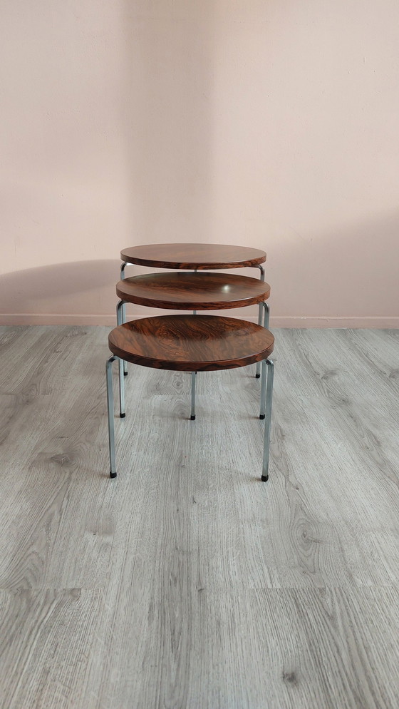 Image 1 of Vaza Roden Tables d'appoint ou tables gigognes 1960.