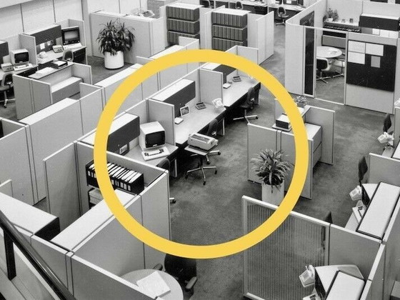 Image 1 of Table d'appoint "Contract" Charles & Ray Eames pour Herman Miller