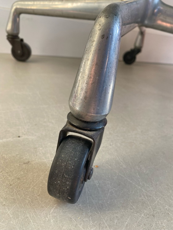 Image 1 of Table d'appoint "Contract" Charles & Ray Eames pour Herman Miller