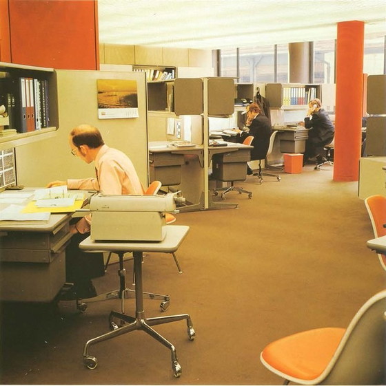 Image 1 of Table d'appoint "Contract" Charles & Ray Eames pour Herman Miller