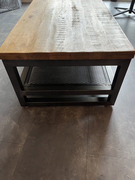 Image 1 of Table basse Eleonora