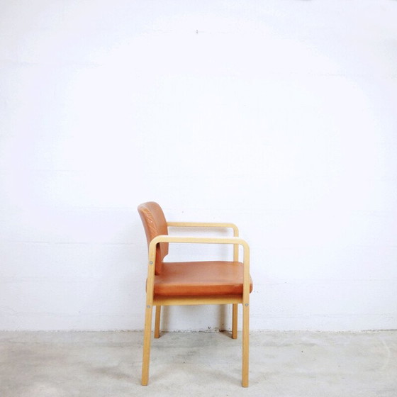 Image 1 of Fauteuil vintage en cuir brun et hêtre, suédois 1990