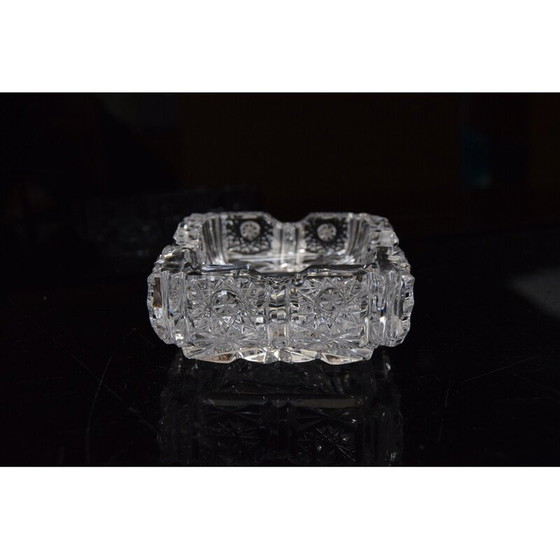 Paire de cendriers vintage en verre de cristal taillé, Tchécoslovaquie années 1960 – Objets déco (photo 3 of 13)