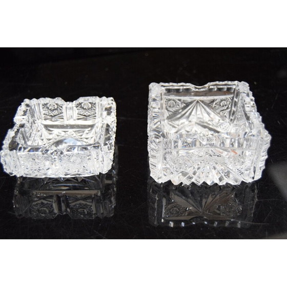Paire de cendriers vintage en verre de cristal taillé, Tchécoslovaquie années 1960 – Objets déco (photo 11 of 13)