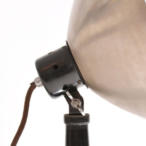 Image 1 of Lampe de table industrielle vintage en métal et chrome, 1930