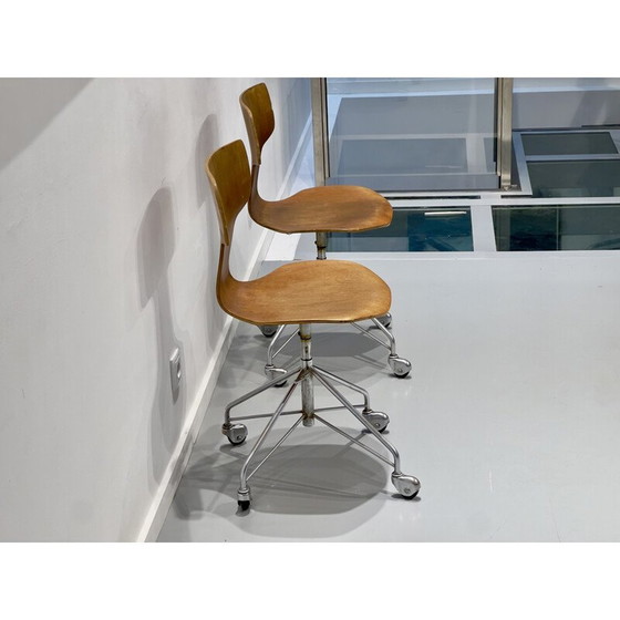 Image 1 of Paire de chaises de bureau pivotantes vintage modèle 3113 par Arne Jacobsen pour Fritz Hansen, 1960